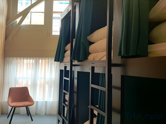 Bedroom 5, Durty Nelly's Inn, Amsterdam