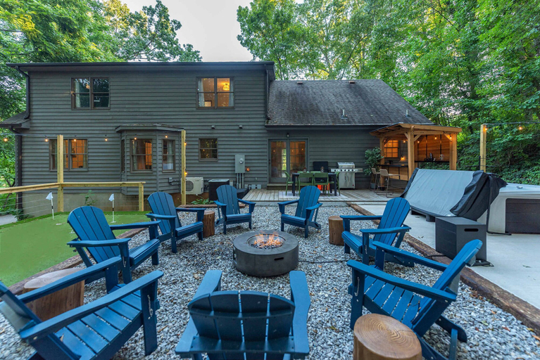 Others 5, 6 Br Sleeps 20 I Sauna Theater Putt Putt Hot Tub, Buncombe