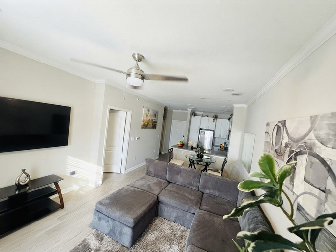 Others 2, King Suite In Charlotte, Mecklenburg