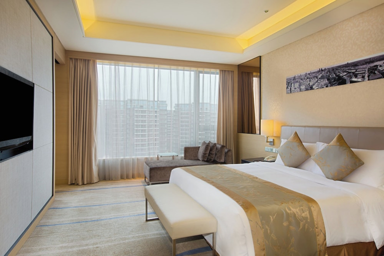 Bedroom 3, Crowne Plaza Guangzhou Huadu By IHG, Guangzhou