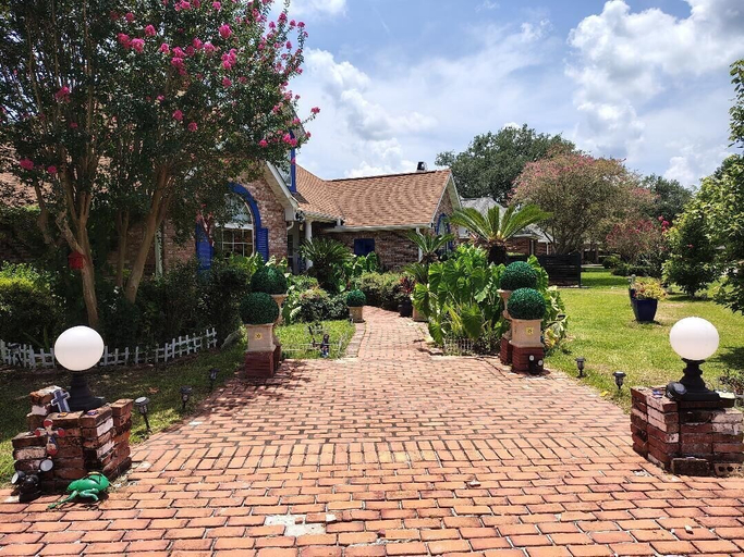 Others 2, 476 Nona st Breaux Bridge LA US 70517, Saint Martin