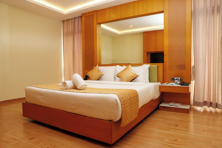 Others 5, Hotel Himalayaa, Tiruvannamalai