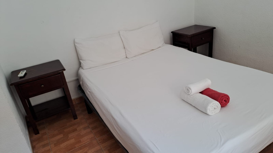 Bedroom 3, Hostal MYD Los Perales, Madrid