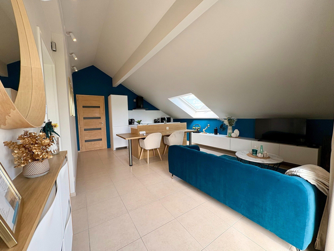 Others 3, Premium Couples Lodge with jacuzzi, Liège