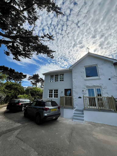 Others 1, New Stunning House St Ives With Parking, Cornwall