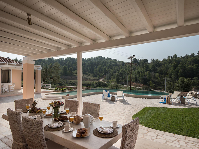 Others 2, Villa in Peloponnese with pool, Peloponnese
