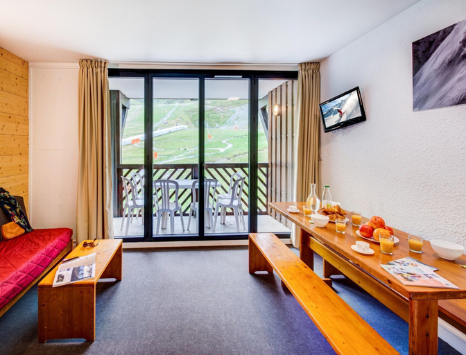 Others 5, Superior 2-bedroom Stay for 6, Hautes-Pyrénées