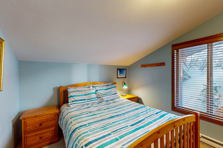 Others 5, Arolla Chalet by Okanagan Premier, Kootenay Boundary