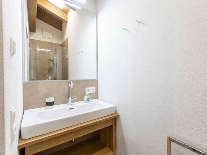 Others 5, Superior Holiday Home # 5C With Sauna, Zell am See