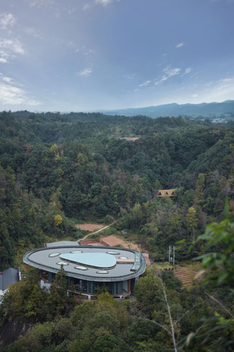 Others 5, ZizaiPingjiang, Yueyang