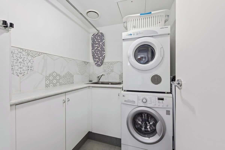Others 5, New Farm Water Views! 2bed/2bath/1car, Newstead