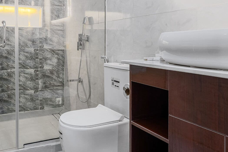 Others 3, BON Hotel Emporium, Ughelli North