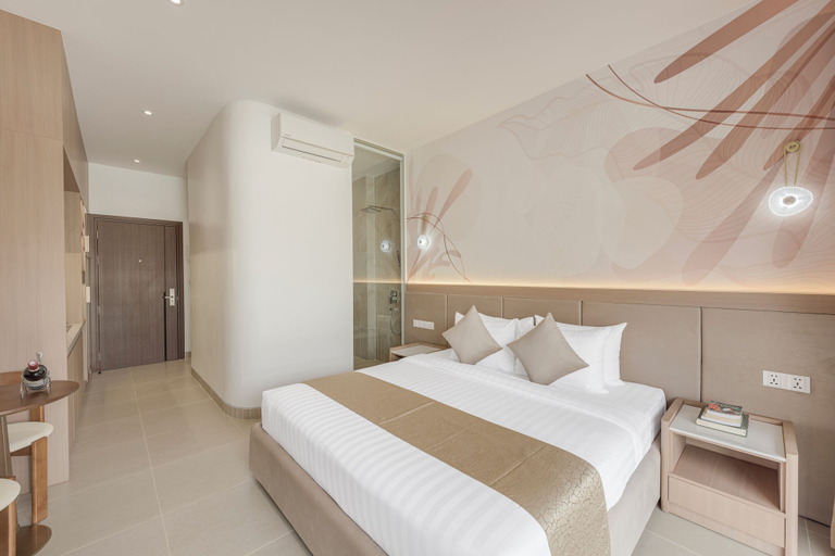 Others 4, Thadatra Inn, Phnom Penh