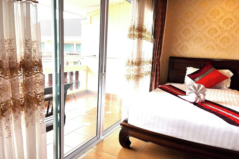 Bedroom 3, Aiyaree Place Hotel, Pattaya
