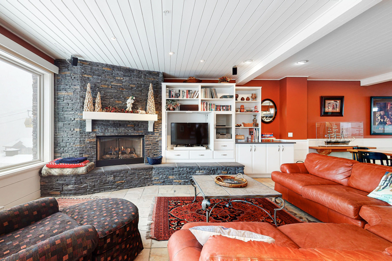 Others 3, Yankee Sno-Home by Okanagan Premier, Kootenay Boundary