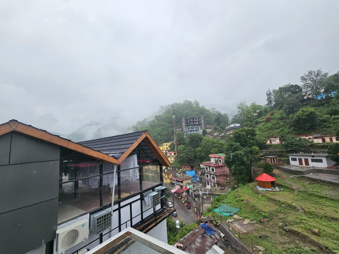 Others 3, Hotel Limestarow, Tehri Garhwal