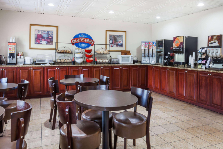 Food & Drinks 5, Baymont By Wyndham Columbia Fort Jackson, Richland