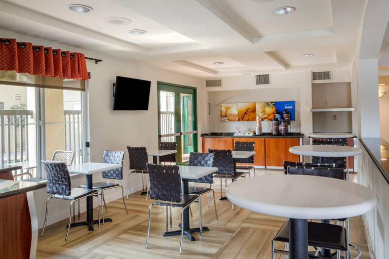 Food & Drinks 5, Comfort Inn South San Jose / Morgan Hill, Santa Clara