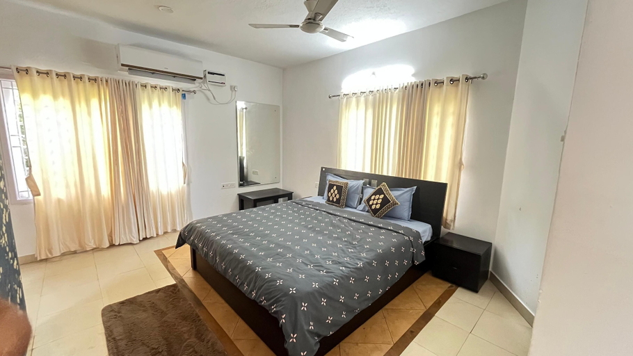 Others 5, Hotel Govas, Kancheepuram
