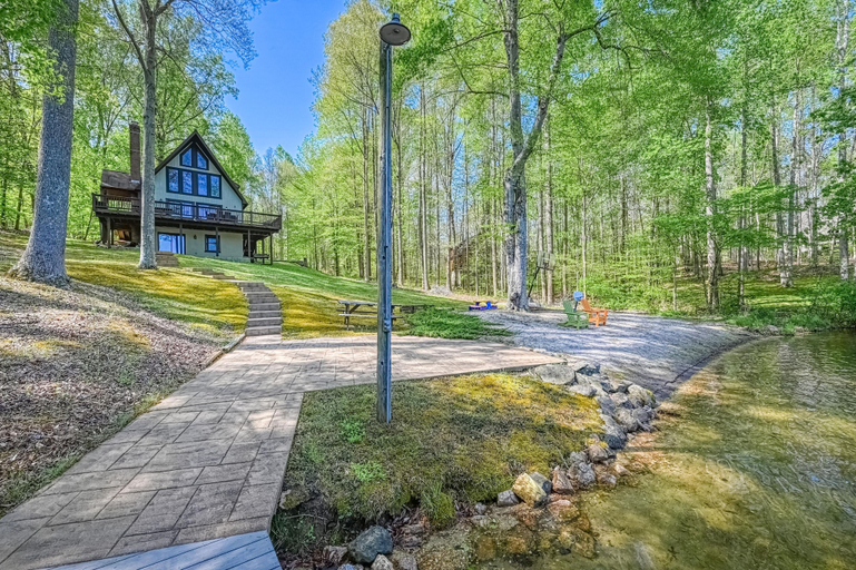 Others 4, Secluded Lakefront Home W/private Beach, Deck, gas Grill, Firepit, Lake Views, Louisa