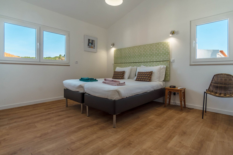 Others 5, LA2 in Sesimbra With 4 Bedrooms and 4 Bathrooms, Sesimbra