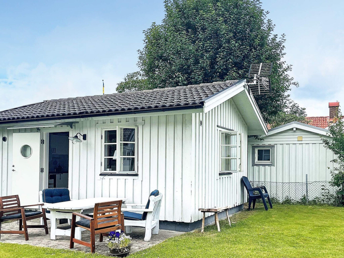 Others 1, 4 Person Holiday Home in Ljungskile, Uddevalla