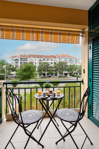Others 3, Carcavelos Terrace Beach Apartment, Cascais
