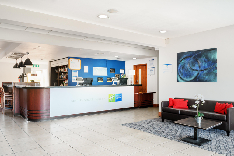 Public Area, Holiday Inn Express BRAINTREE, Essex