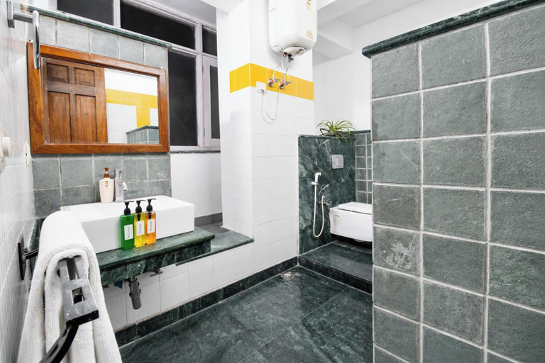 Bathroom 4, Opulent Antique 3br Villa in Gurugram, Gurgaon