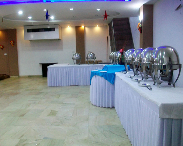 Food & Drinks 5, Hotel Taj Galaxy, Agra