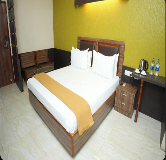 Others 3, AAR Royal Residency, Tirunelveli