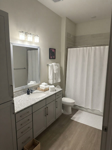 Others 3, King Suite In Charlotte, Mecklenburg