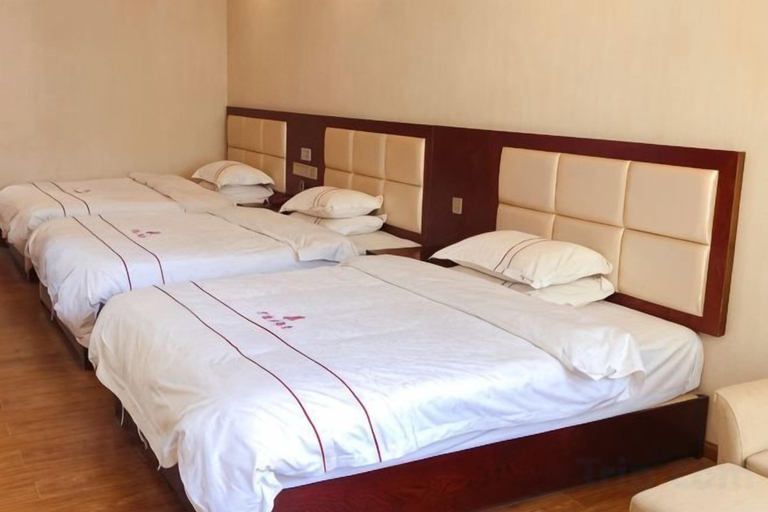 Bedroom 5, Huating Hotel, Pu'er