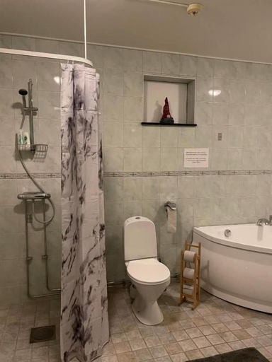 Bathroom 5, Brålanda Hotell & Vandrarhem, Vänersborg