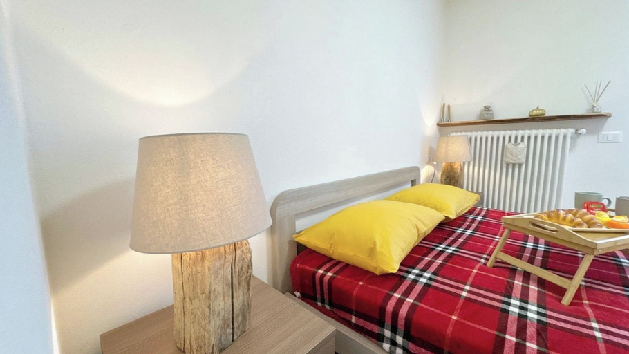 Others 4, Casa Lara by Ca-sa Check, Sondrio