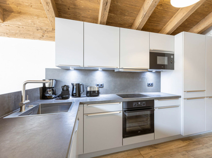Others 3, Superior Holiday Home # 5C With Sauna, Zell am See