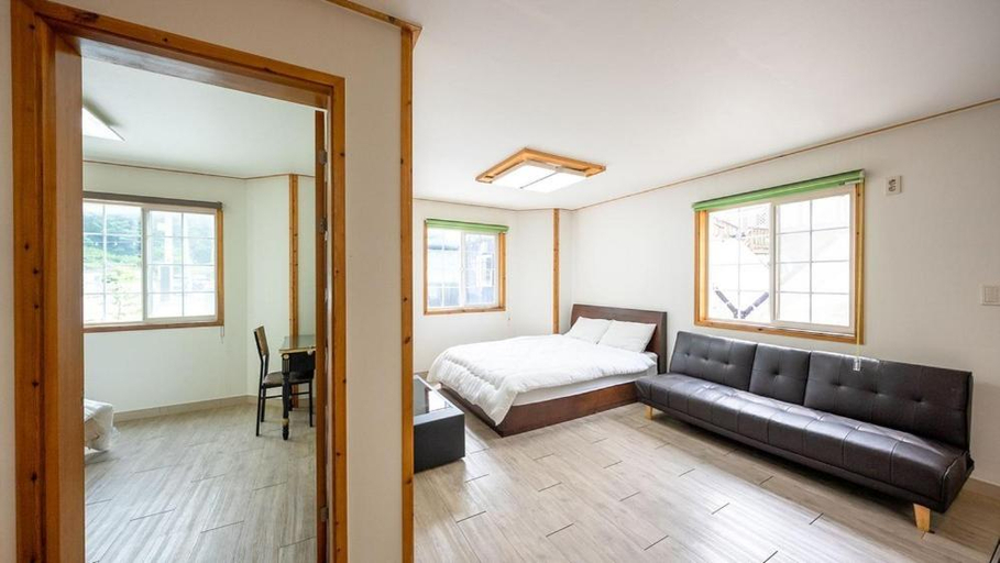 Bedroom 3, Fun and Happy pension, Jeongseon