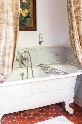 Bathroom 5, Chateau Mentone, Var