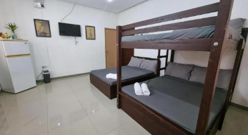 Bedroom 2, Libertyland Waterpark Resort, Mabalacat