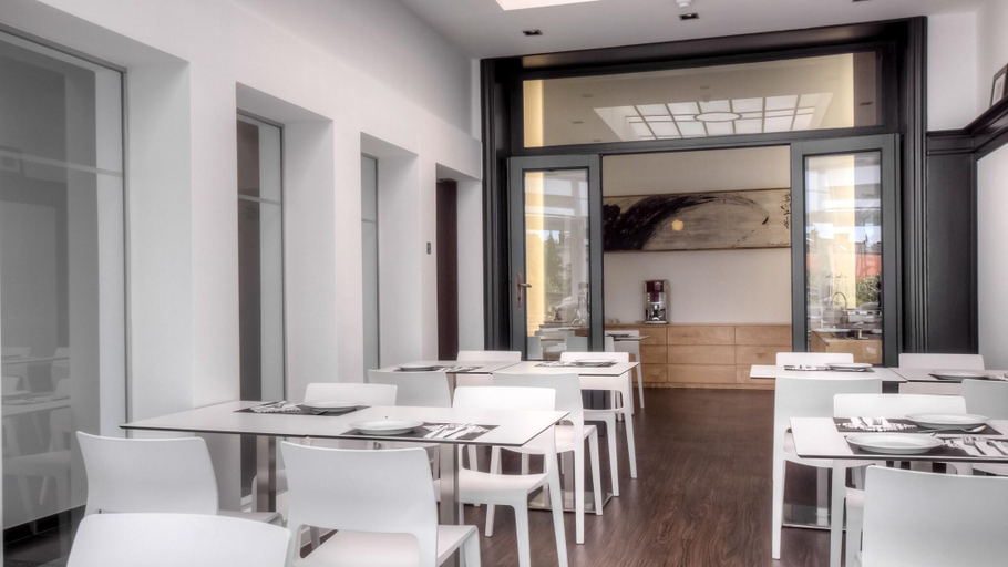 Food & Drinks, Saint James, Hainaut