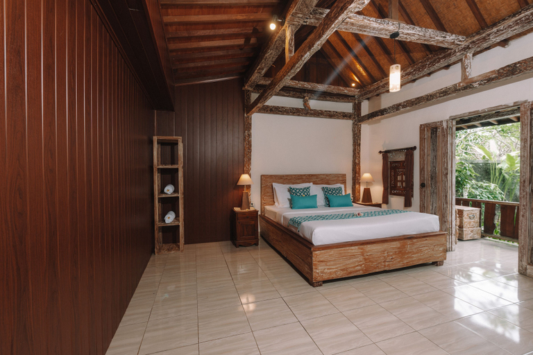 Others 3, Toenas Villa Sidemen, Gunung Mas