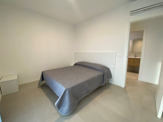 Others 3, Coastal Apartment With two Spacious Terraces, Venezia