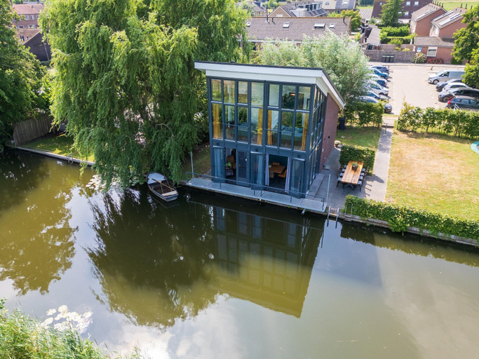 Others 1, Waterfront Villa With Picturesque Views, Oudewater