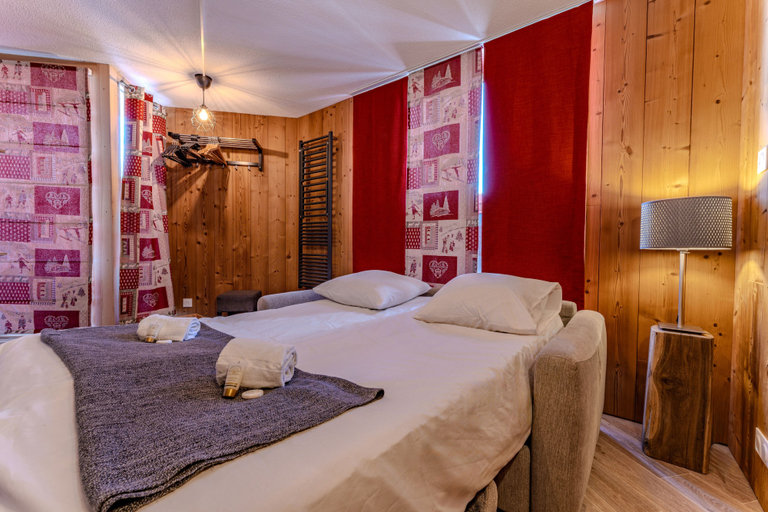 Bedroom 4, Résidence L'Altineige, Savoie
