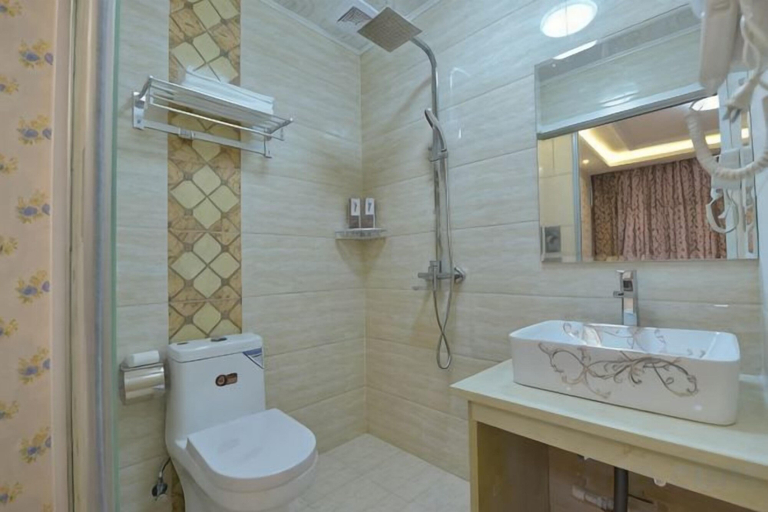 Bathroom, Jinxiu Nianhua Inn, Jiaxing