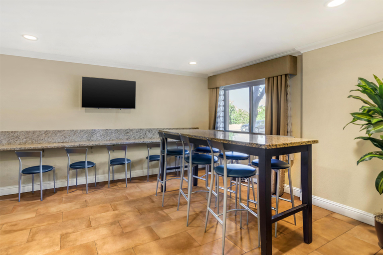 Public Area 2, Best Western Plus Pleasanton Inn, Alameda