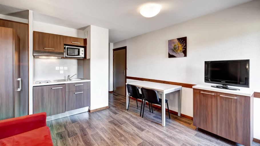 Others 3, Mountain Stay for Four in Morillon, Haute-Savoie