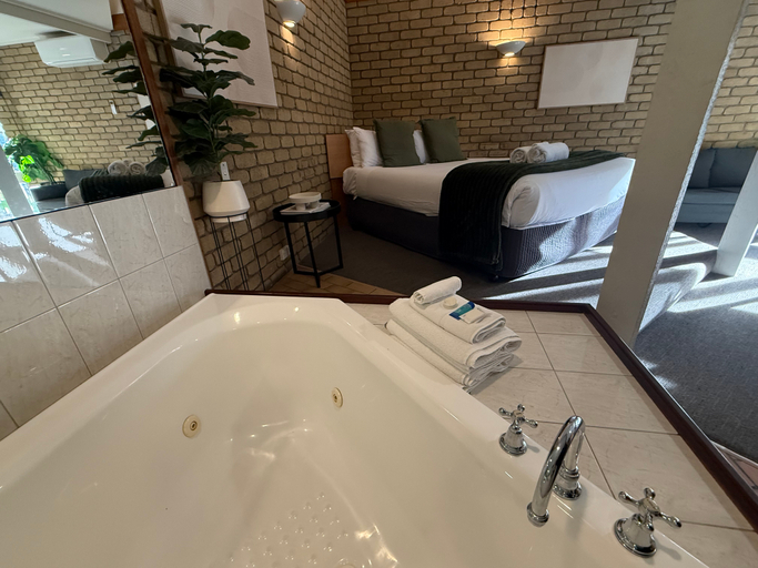Bathroom 4, Mitchell on Main Motel, E. Gippsland - Bairnsdale