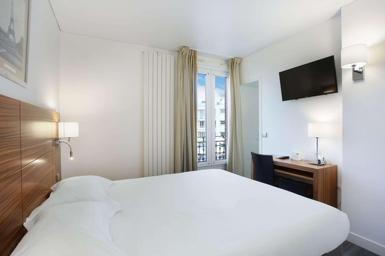 Bedroom 3, Hotel Gabriel Issy, Hauts-de-Seine