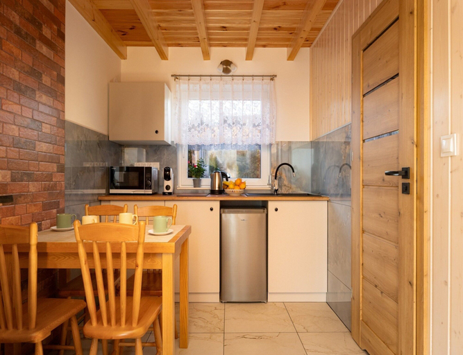 Others 2, Year-round Holiday Home With Fireplace and Terrace, Koszalin